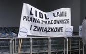 Protest przed Lidlem