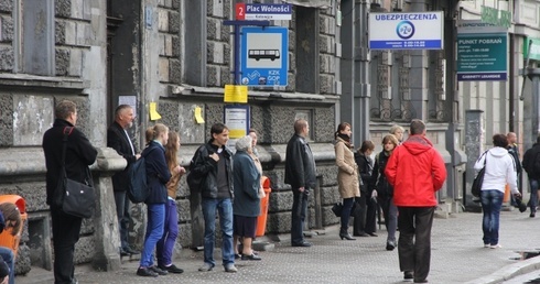 Pasażerowie boją się tego, co nastąpi po zamknięciu dla ruchu pl. Wolności w Katowicach