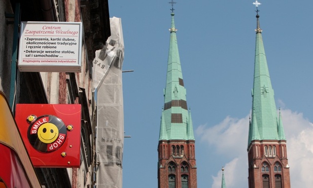 Dopalacze wciąż trują