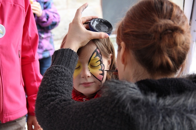 Mariacka Bless Night - "Kids Games" cz.1.