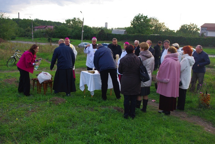 Poświęcenie gruntu pod kaplicę w Trudovskoye