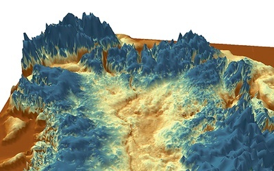 Uzyskany za pomocą badania radarowego obraz ukrytego pod lodami Grenlandii ogromnego kanionu. Przed 4 mln lat było to prawdopodobnie koryto największej rzeki na wyspie 