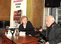  Anna Zechenter namówiła Adama Macedońskiego na opowieść o jego długim i barwnym życiu