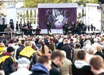  Centralne obchody Dnia Papieskiego będą miały miejsce przy kościele św. Anny, ale wiele mniejszych wydarzeń przygotowują tradycyjnie także poszczególne parafie 