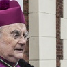 Abp Hoser odwołał kanclerza kurii