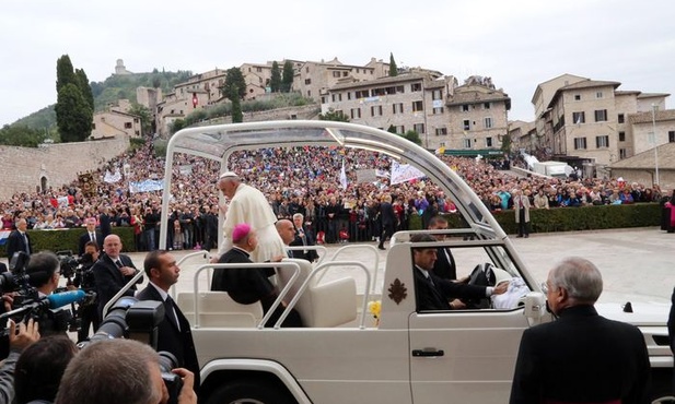 100 tys. wiernych na Mszy z Franciszkiem