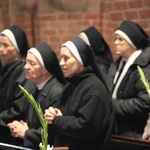 Siostry i Caritas pielgrzymują do Rud