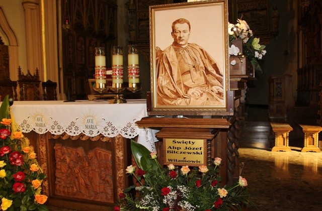 Wizerunek św. Józefa Bilczewskiego, poświęcony dziś w jego sanktuarium, trafi do sali sesji Rady Miejskiej