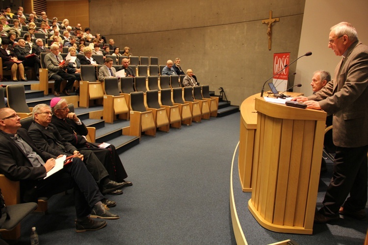 Kongres świeckich katolików w Katowicach