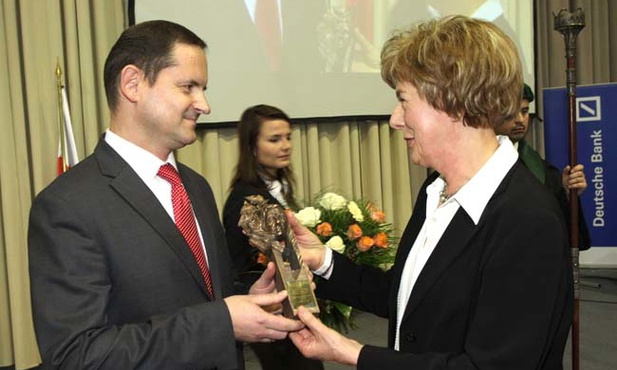 Z ekonomią pod strzechy