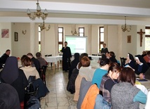 Sympozjum będzie jednym w punktów tegorocznej formacji katechetów - mówi ks. dr Marek Studenski