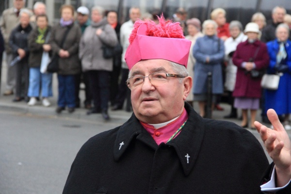 Akt zawierzenia diecezji Matce Bożej