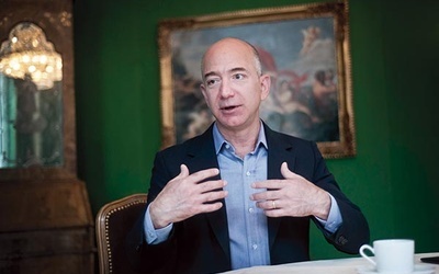 Jeff Bezos, założyciel Amazona, słynie ze skrajnej oszczędności w funkcjonowaniu firmy, co odbija się na pracownikach. Ale nie było mu żal 2 mln dolarów, które przekazał na kampanię na rzecz legalizacji „małżeństw” homoseksualnych