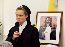   S. M. Krzysztofa ISSM opowiedziała o swoich wspomnieniach z wizyty papieża Polaka na Górze Chełmskiej