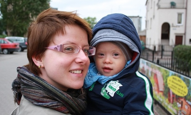 Godek: Wstyd posła Niesiołowskiego