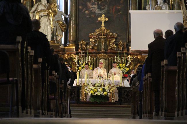 Kapłani, klerycy i siostry zakonne w Trzebnicy