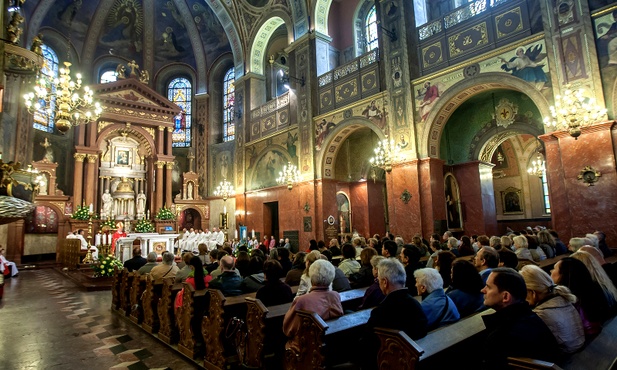 Trzeba głębszego udziału w liturgii