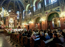 Trzeba głębszego udziału w liturgii