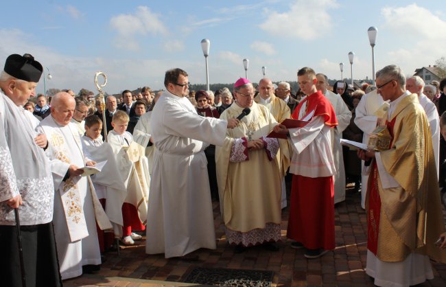 Konsekracja kościoła w Dyrdach