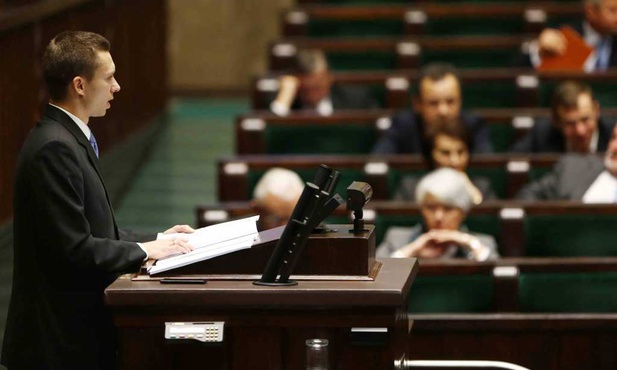7 godz. debaty ws. sześciolatków