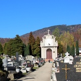 Kaplica cmentarna zbudowana przez parafian ze Szczyrku