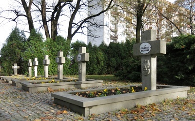 Beskidzkie nekropolie. Bielski cmentarz wojskowy.