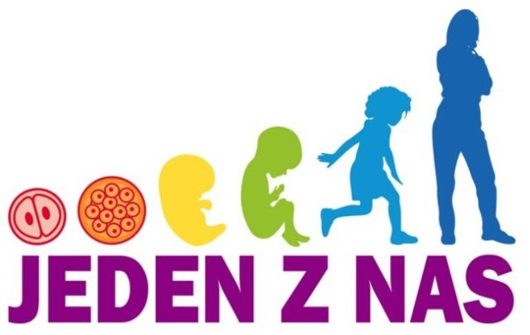 1,5 mln podpisów dla "Jeden z nas" i panika w PE