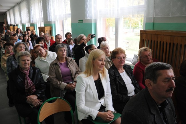 Inauguracja katolickiej szkoły w Grabinie