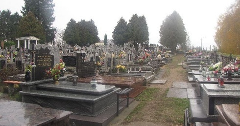 Cmentarz w Krzynowłodze Wielkiej