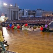 Papież: Płonący piec miłości