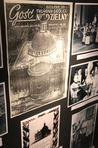 Wystawa w rocznicę konsekracji katedry