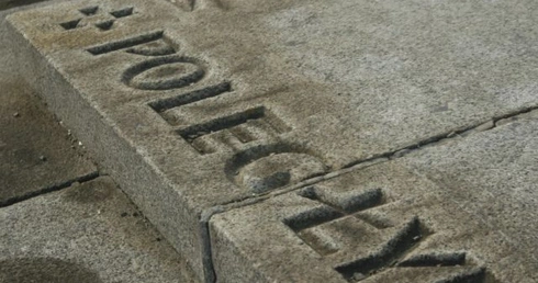 Nasze nekropolie. Cmentarz II Armii WP