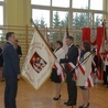 Nowy sztandar dla Gimnazjum w Łętowni 