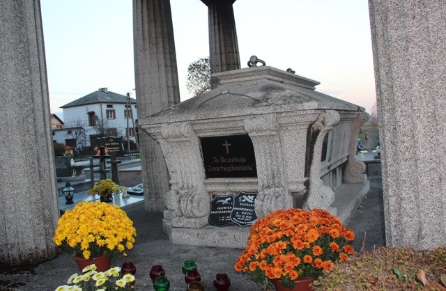 Cmentarz w Wilamowicach