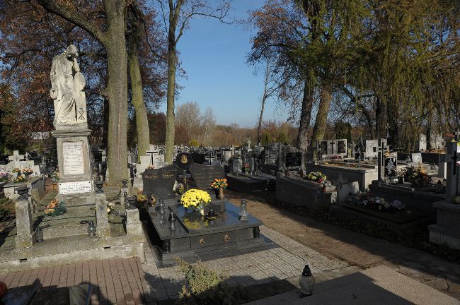 Cmentarz w Pułtusku - cz. II