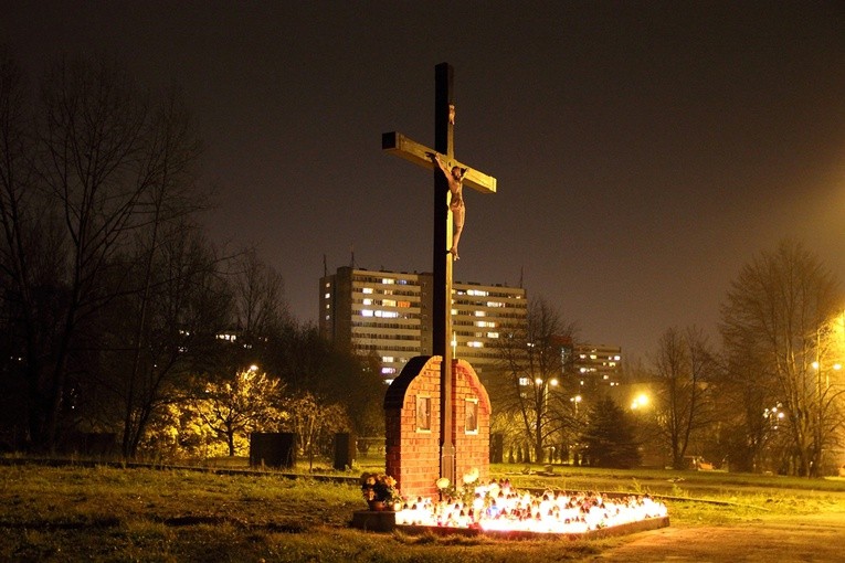 Cmentarz na os. Tysiąclecia