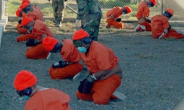 Lekarze i pielęgniarki torturowali więźniów