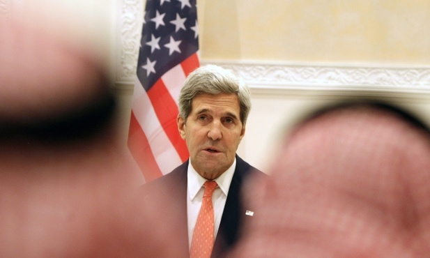 Rozpoczęło się spotkanie Sikorski-Kerry