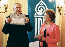 Nagroda jest przyznawana za rozwijanie i popularyzację nauczania i duchowości bł. Jana Pawła II
