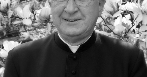 Śp. ks. Marian Lubas