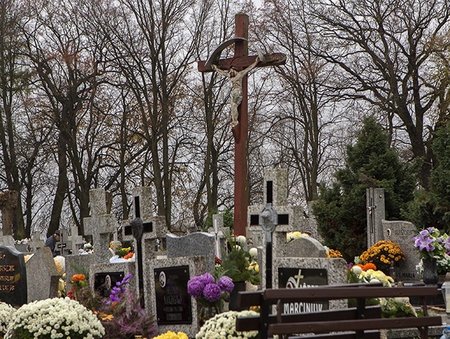 Cmentarz w Karlinie