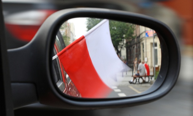 Polska flaga w każdym domu