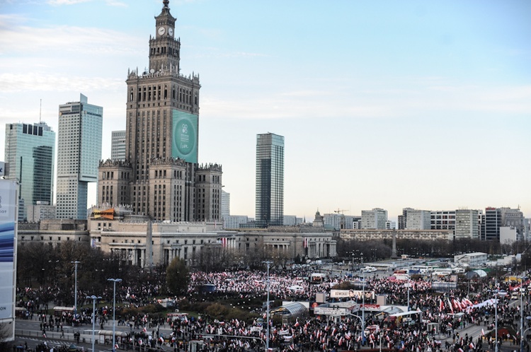 Marsz Niepodległości i zadymy.