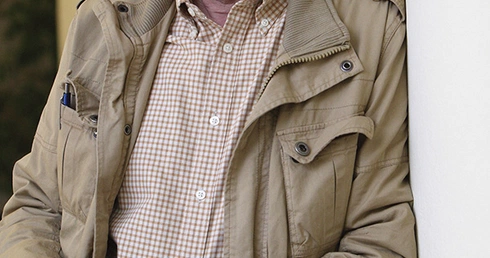 Tadeusz Biedzki, dziennikarz,  biznesmen i podróżnik,  autor „Snu pod baobabem” i „Zabawki Boga”. 