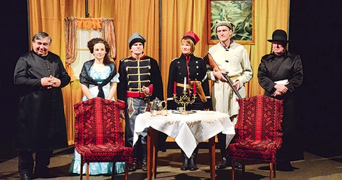 „Dyktator” w wykonaniu Amatorskiego Teatru Towarzyskiego