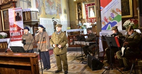 Biało-czerwona w kościele