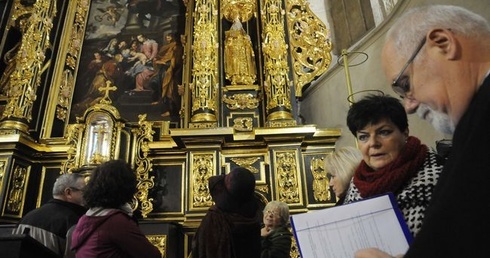 Św. Katarzyna znów patrzy na Chrystusa