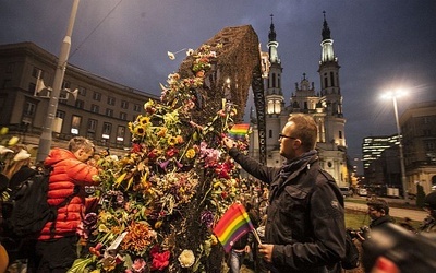 "Przekażcie sobie znak pokoju"