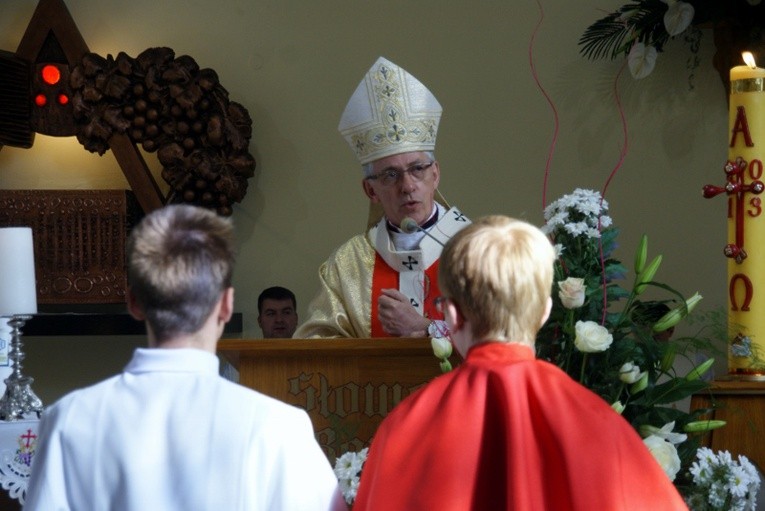 Abp Skworc: - Wesprzyjmy Filipińczyków!