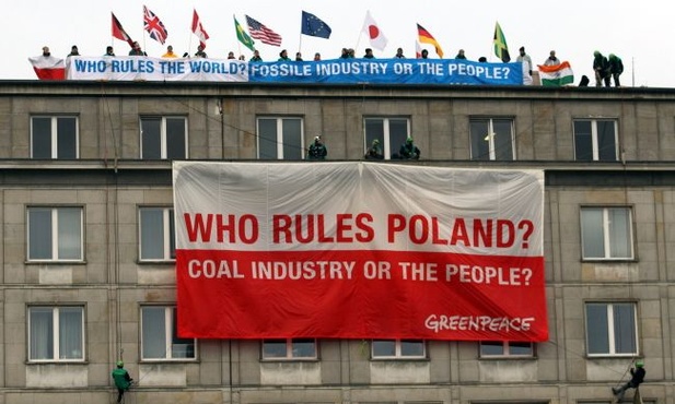 Aktywiści Greenpeace zatrzymani przez policję